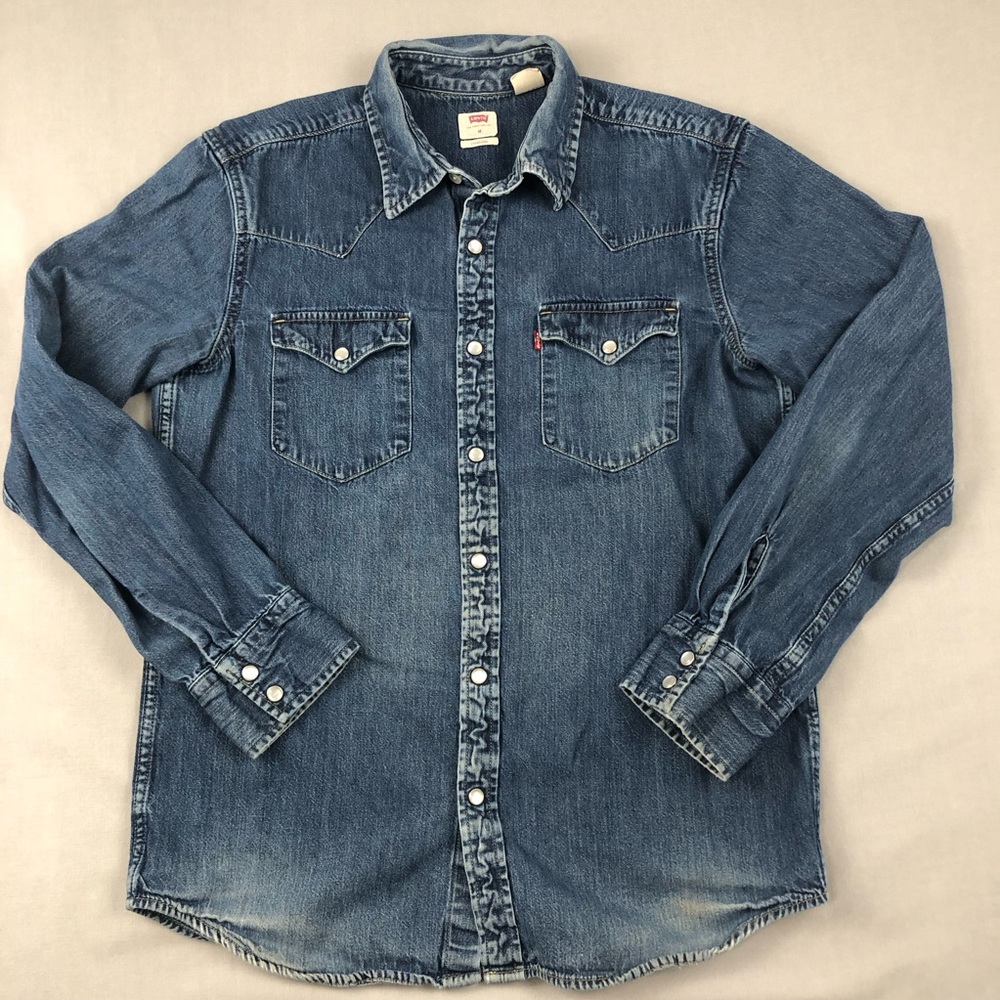 Levi’s Men’s Barstow Western Denim Shirt